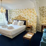 Chateau Le Prieure - Younan Collection