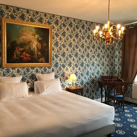 Chateau Le Prieuré Saumur - La Maison Younan Hotel