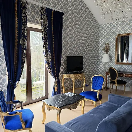 Chateau Le Prieuré Saumur - La Maison Younan 4* Chènehutte-les-Tuffeaux