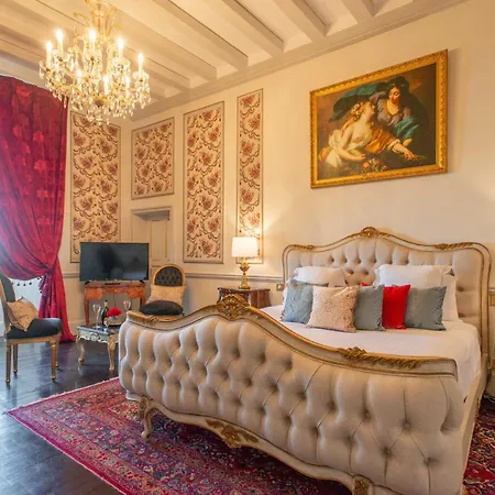 Hotel Chateau Le Prieuré Saumur - La Maison Younan 4*