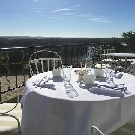 Chateau Le Prieuré Saumur - La Maison Younan 4* Chènehutte-les-Tuffeaux