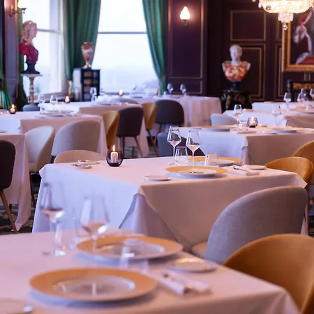 Chateau Le Prieure Saumur - La Maison Younan 4*
