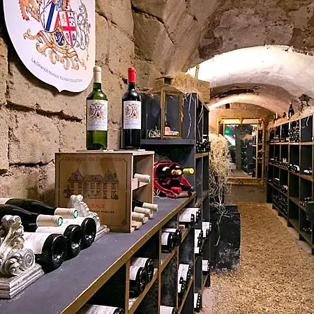 Hotel Chateau Le Prieure Saumur - La Maison Younan 4*