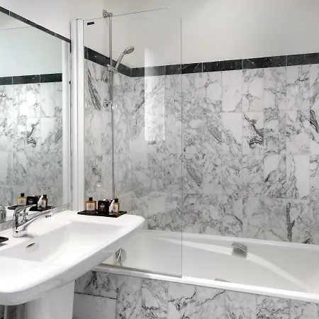 Hotel Chateau Le Prieuré Saumur - La Maison Younan 4*