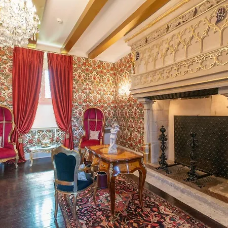 Chateau Le Prieuré Saumur - La Maison Younan Hotel