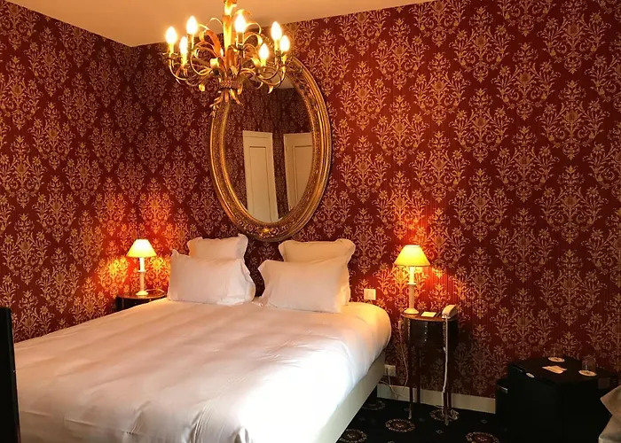 Chateau Le Prieure - Younan Collection 4*