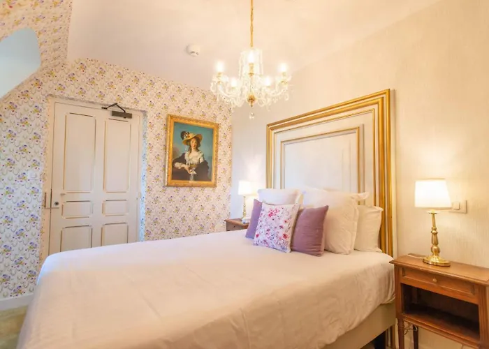 Chateau Le Prieure Saumur - La Maison Younan Hotel 4*