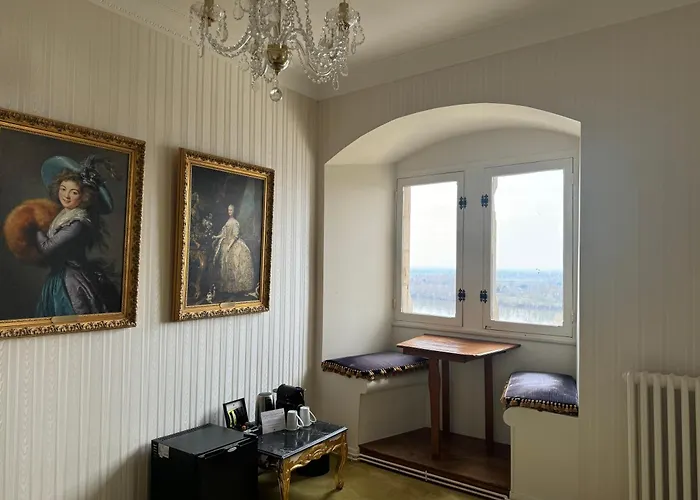 Chateau Le Prieure Saumur - La Maison Younan Hotel