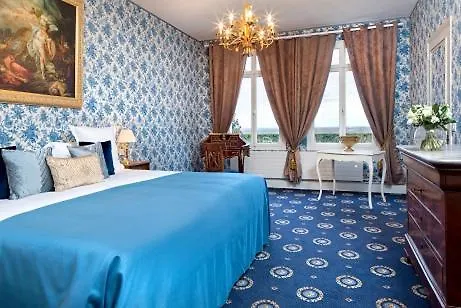 Hotel Chateau Le Prieure Saumur - La Maison Younan 4*