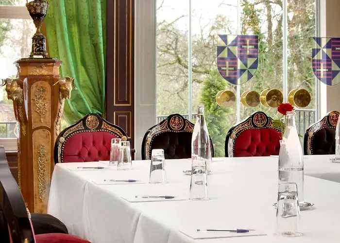 Hotel Chateau Le Prieure Saumur - La Maison Younan