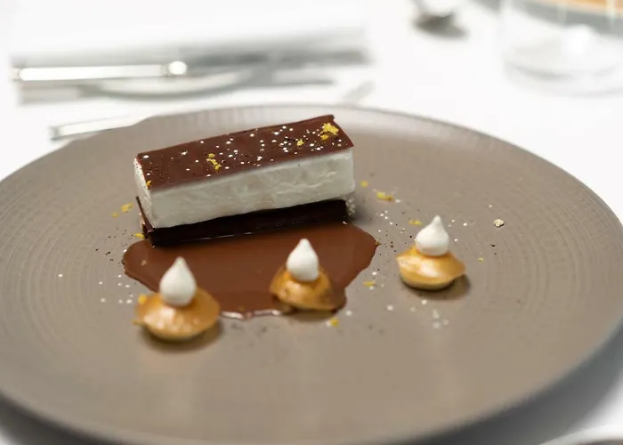 Chateau Le Prieure - Younan Collection Chènehutte-les-Tuffeaux