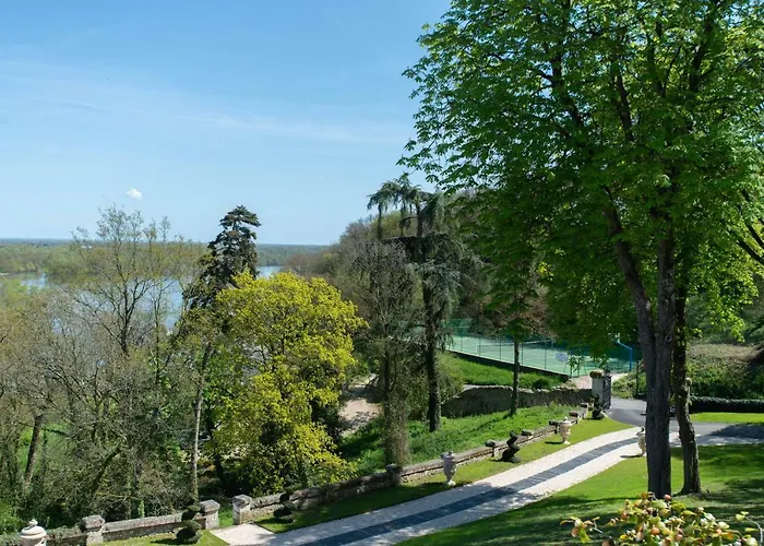 Hotel Chateau Le Prieure Saumur - La Maison Younan