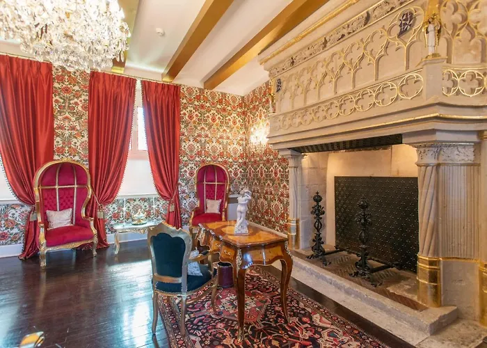 Chateau Le Prieure Saumur - La Maison Younan Hotel